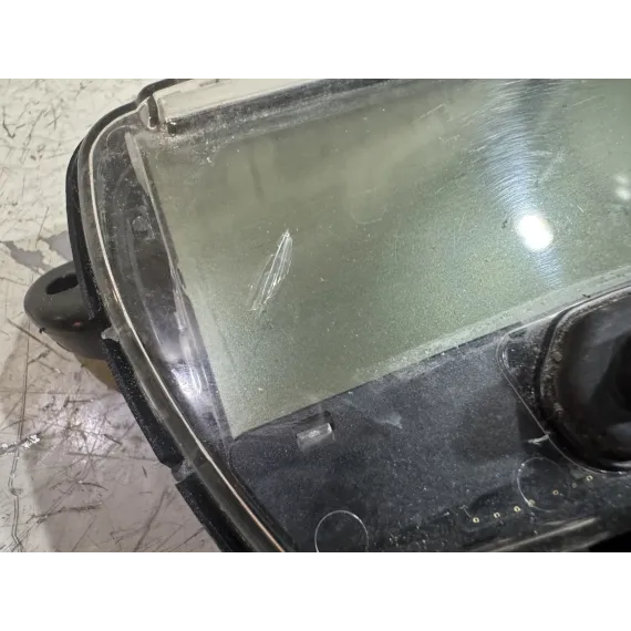 Instrument / speedometer