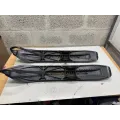 Gripper ski