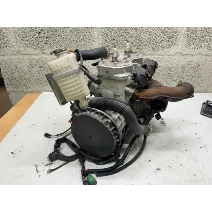 Motor Rotax 593