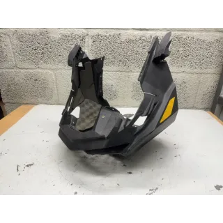 Buk forran Ski Doo